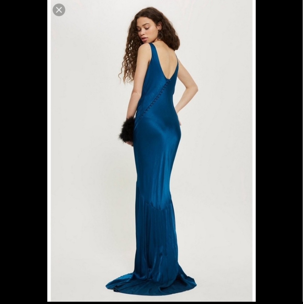 Mermaid gown satin
